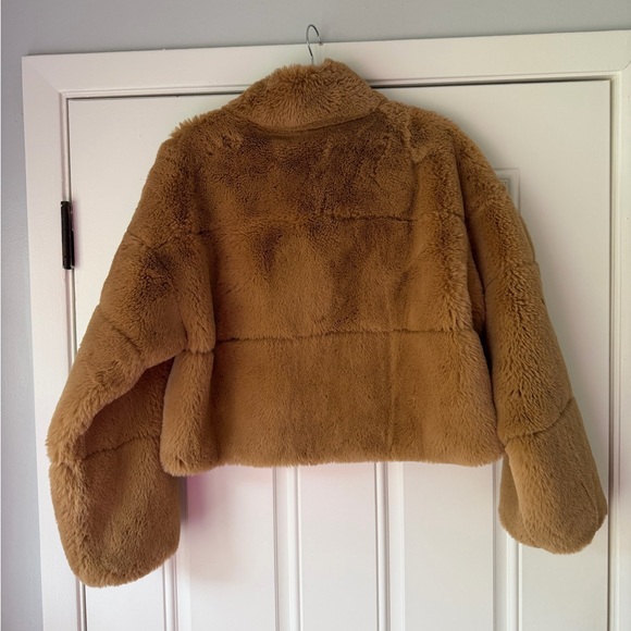Tiger mist Faux fur cropped jacket size m tan teddy - Picture 2 of 4